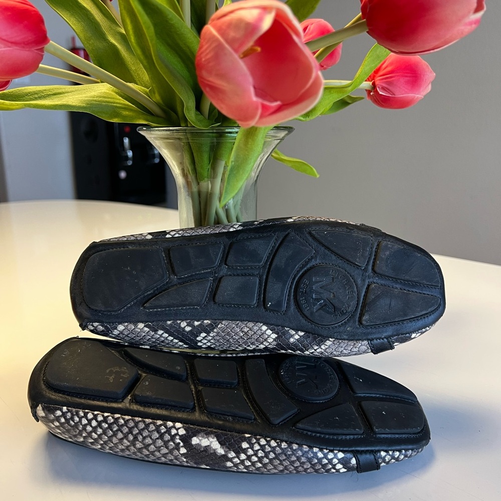 Michael Kors flats - Picture 3 of 3